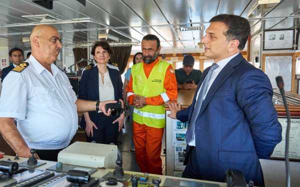 Sumqayıtla Aktau şəhəri arasında dənizin dibi ilə internet xətti çəkiləcək
