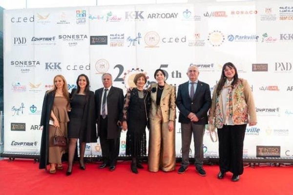 Misirdən Bakıya uzanan moda yolu - Zəhra Poluxova geyimi fəlsəfəyə çevirir