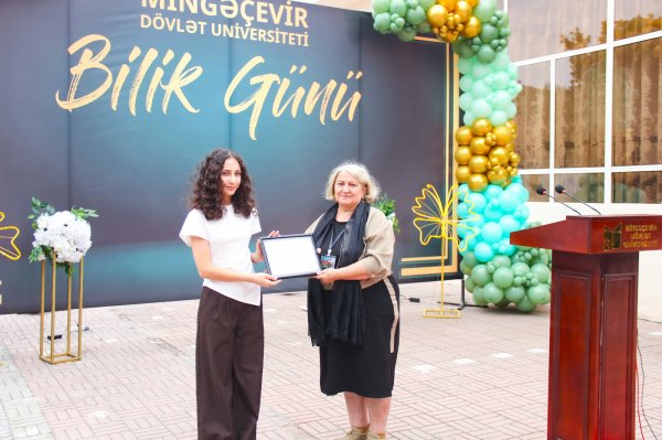 Mingəçevir Dövlət Universitetində Bilik Günü təntənəli şəkildə qeyd olunub (FOTO)
