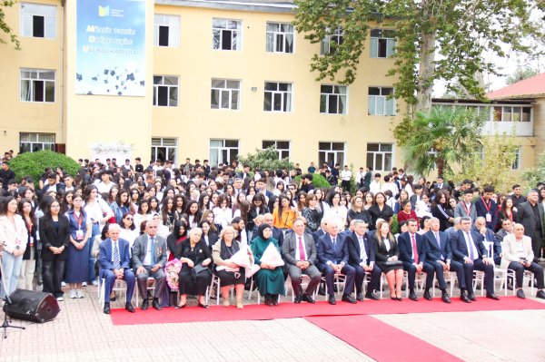 Mingəçevir Dövlət Universitetində Bilik Günü təntənəli şəkildə qeyd olunub (FOTO)
