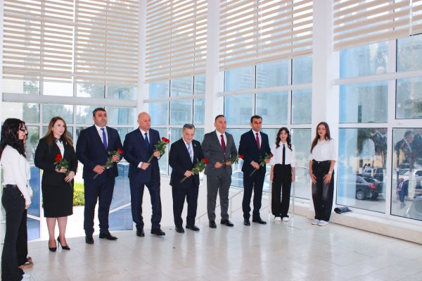 Mingəçevir Dövlət Universitetində Bilik Günü təntənəli şəkildə qeyd olunub (FOTO)