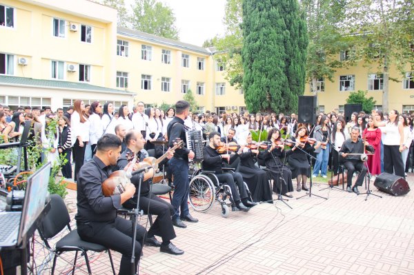 Mingəçevir Dövlət Universitetində Bilik Günü təntənəli şəkildə qeyd olunub (FOTO)