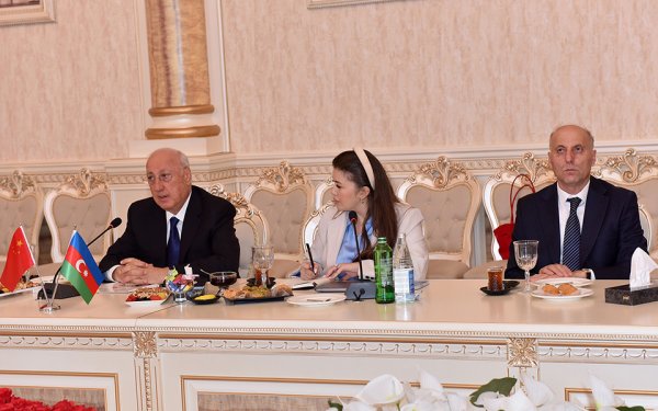 Zakir Fərəcov investorları qəbul etdi: Çinin 20 böyük şirkəti Sumqayıtda