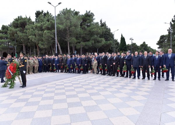 Sumqayıtda 27 Sentyabr – Anım Günü münasibətilə şəhidlərin xatirəsi yad edilib