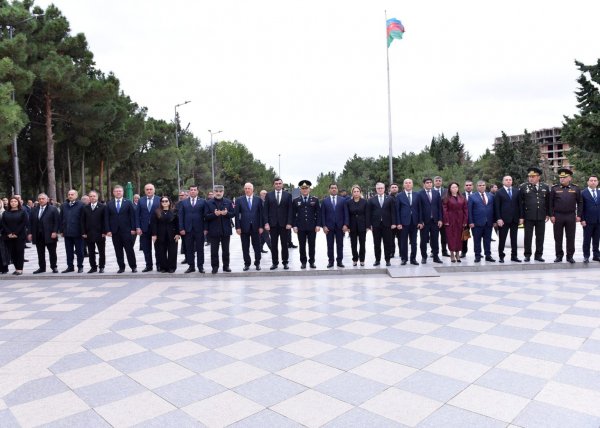 Sumqayıtda 27 Sentyabr – Anım Günü münasibətilə şəhidlərin xatirəsi yad edilib