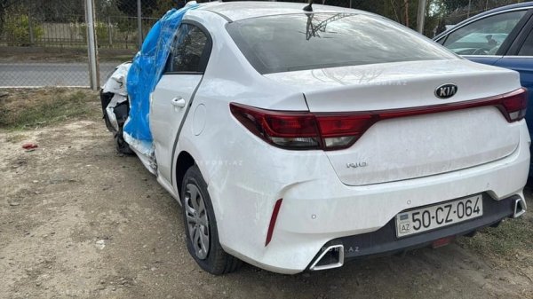 Sumqayıtda avtobusla minik avtomobili toqquşub, xəsarət alanlar var