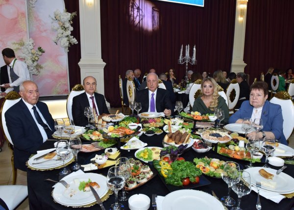 Sumqayıtda Beynəlxalq Müəllimlər Günü qeyd olundu