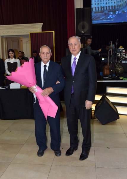 Sumqayıtda Beynəlxalq Müəllimlər Günü qeyd olundu