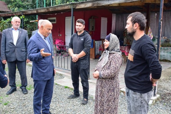 Ərkivanda sevinc dolu gün – evi yanan ailəyə yeni ev hədiyyə edildi