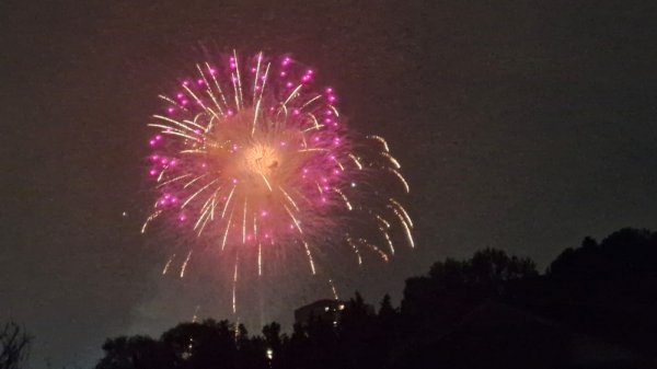 Sumqayıtda Zəfər Günü münasibətilə möhtəşəm atəşfəşanlıq olub - FOTO