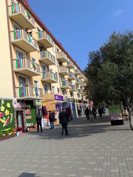 Sumqayıtda Zəfər Günü münasibətilə bayram ab-havası yaşanır - FOTO