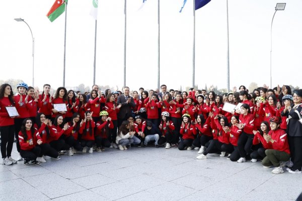 Mingəçevir Dövlət Universitetində “Velo Park – Sağlam Gənclik, Yaşıl Kampus” layihəsinin təqdimatı keçirildi - FOTOLAR