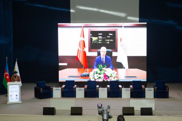 Mingəçevirdə "Davamlı İnkişaf Strategiyası: Qlobal trendlər, milli təcrübələr və yeni hədəflər" adlı beynəlxalq konfrans başlayıb Mingəçevirdə "Davamlı İnkişaf Strategiyası: Qlobal trendlər, milli təcrübələr və yeni hədəflər" adlı beynəlxalq konfrans başlayıb