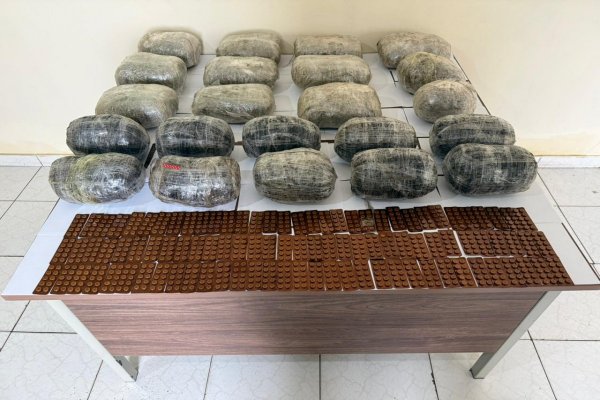İrandan Azərbaycana PUA ilə narkotik keçirmək istədi - FOTO