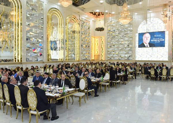 Sumqayıt şəhərində Ümummilli Lider Heydər Əliyevin anım mərasimi keçirilib - FOTOLAR