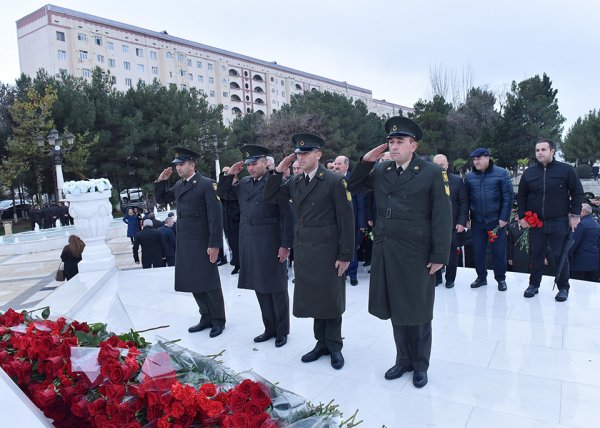 Sumqayıt şəhərində Ümummilli Lider Heydər Əliyevin anım mərasimi keçirilib - FOTOLAR