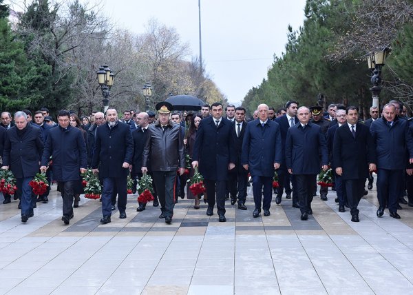 Sumqayıt şəhərində Ümummilli Lider Heydər Əliyevin anım mərasimi keçirilib - FOTOLAR