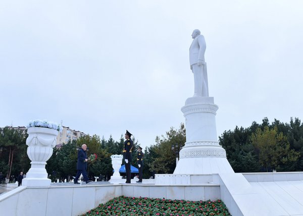 Sumqayıt şəhərində Ümummilli Lider Heydər Əliyevin anım mərasimi keçirilib - FOTOLAR