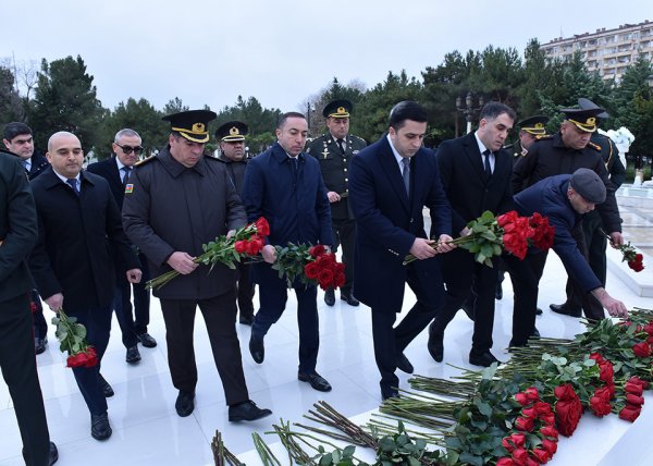 Sumqayıt şəhərində Ümummilli Lider Heydər Əliyevin anım mərasimi keçirilib - FOTOLAR