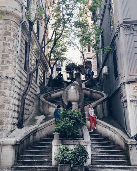 Sumqayıt üçün yeni bir memarlıq imzası - Pilləkən abidəsi yaradılsın! (TƏKLİF)